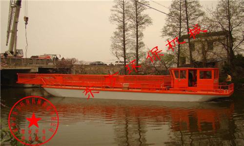天津海河管委会购买的DFYS-110 型水草垃圾运输船