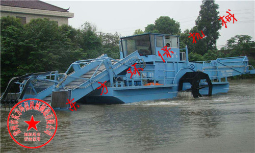 北京密云水库管理局购买的DFBJ-110 型全自动保洁船