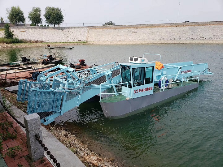山东省游艇皮划艇训练中心购买的保洁船